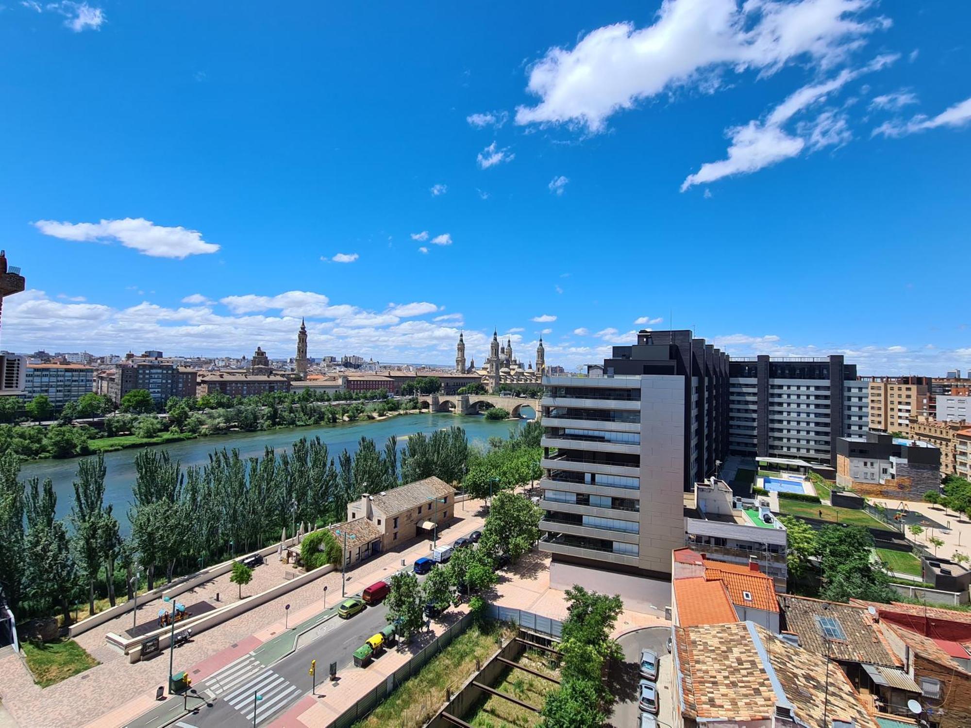 Apartamento Dos Torres Ribera Play & Relax Con Jacuzzi Y Cine Zaragoza Exterior foto